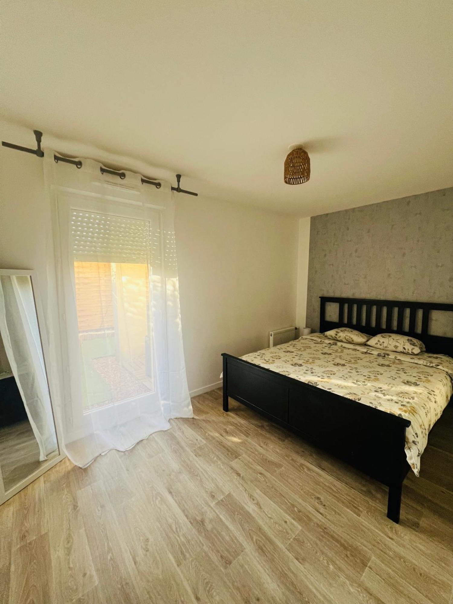 Appartement Rez De Chaussee Avec Parking Prive أورلييو المظهر الخارجي الصورة
