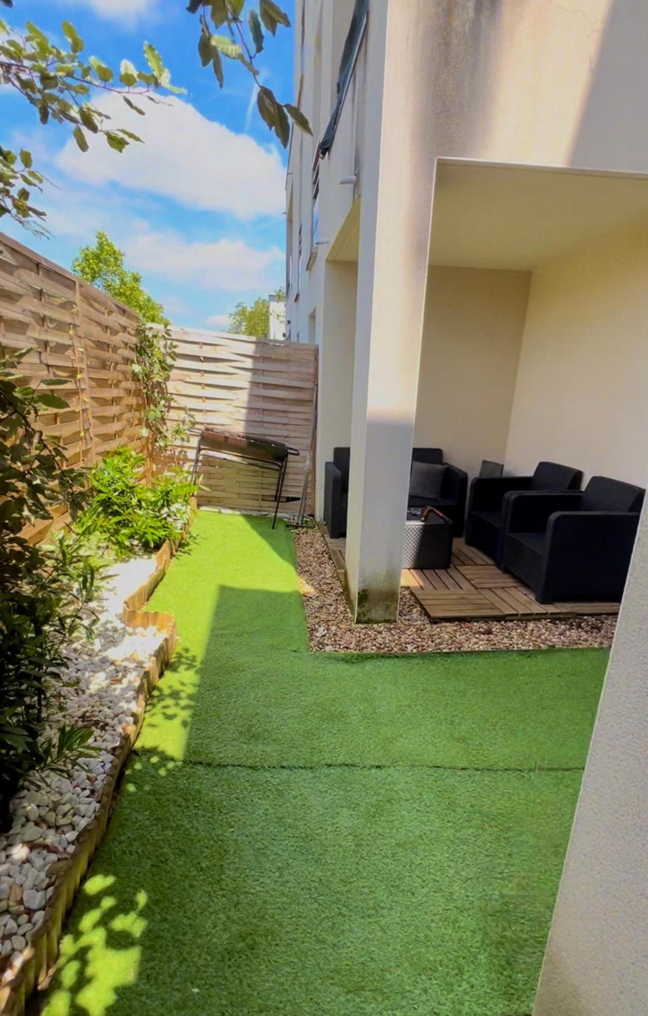 Appartement Rez De Chaussee Avec Parking Prive أورلييو المظهر الخارجي الصورة